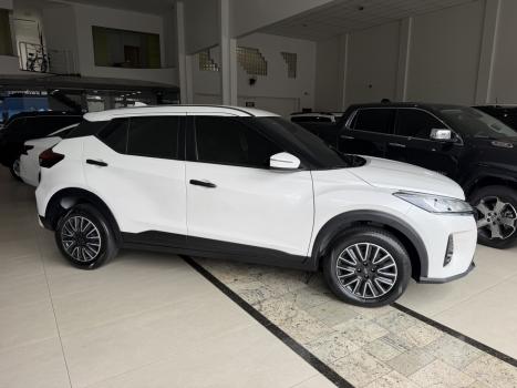 NISSAN Kicks Play 1.6 16V FLEXSTART ACTIVE PLUS XTRONIC AUTOMÁTICO, Foto 3