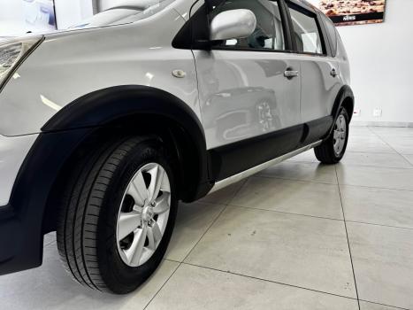 NISSAN Livina 1.8 16V 4P SL X-GEAR FLEX AUTOM�TICO, Foto 11