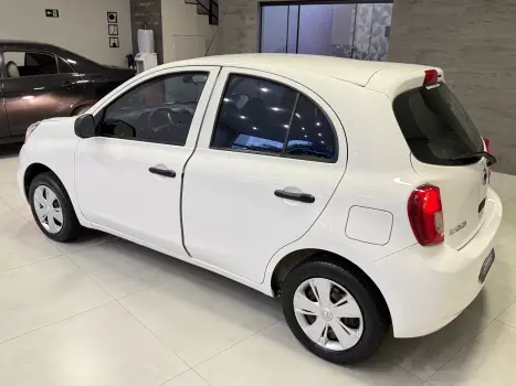 NISSAN March 1.0 12V 4P SV FLEX, Foto 4