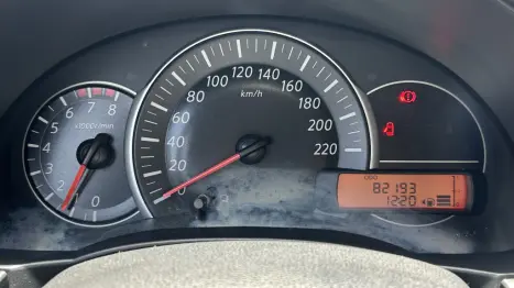 NISSAN March 1.0 12V 4P SV FLEX, Foto 8