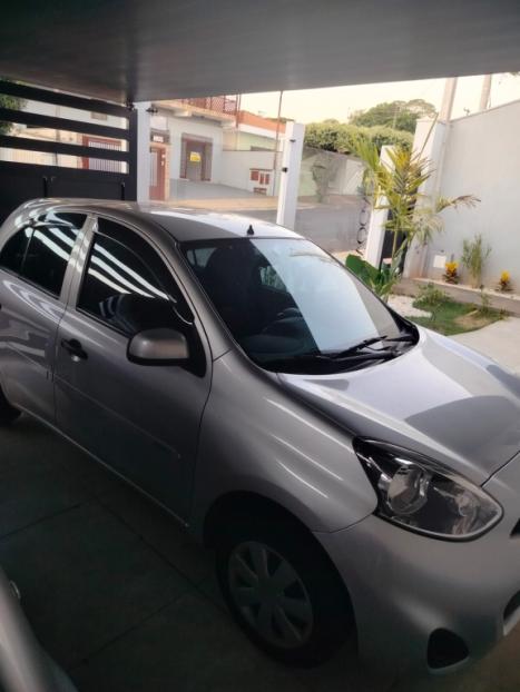 NISSAN March 1.0 12V 4P S FLEX, Foto 3