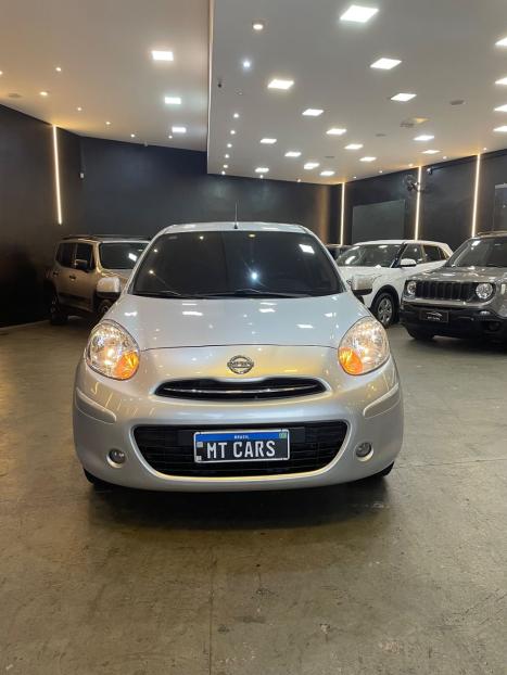 NISSAN March 1.0 12V 4P S FLEX, Foto 4