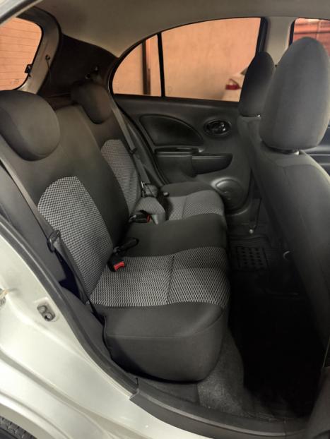 NISSAN March 1.0 12V 4P S FLEX, Foto 11