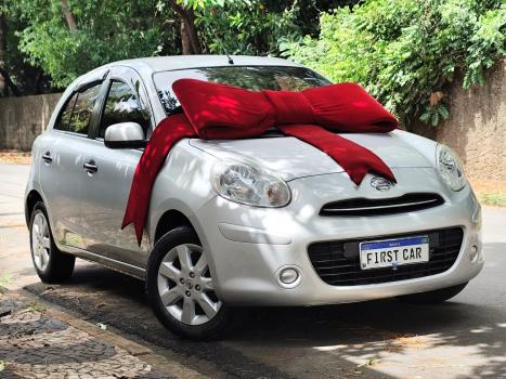 NISSAN March 1.0 16V 4P S FLEX, Foto 4