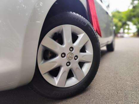 NISSAN March 1.0 16V 4P S FLEX, Foto 5