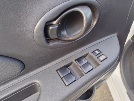 NISSAN March 1.0 16V 4P S FLEX, Foto 9