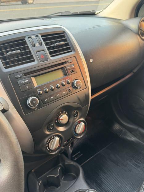 NISSAN March 1.0 16V 4P SV FLEX, Foto 9