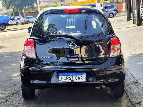 NISSAN March 1.0 16V 4P S FLEX, Foto 6
