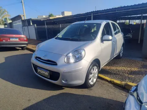 NISSAN March 1.0 16V 4P S FLEX, Foto 2