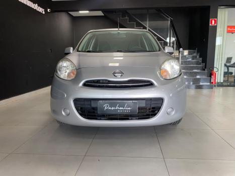 NISSAN March 1.0 16V 4P FLEX, Foto 2