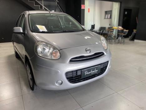 NISSAN March 1.0 16V 4P FLEX, Foto 4