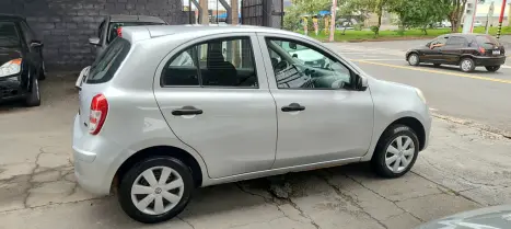NISSAN March 1.0 16V 4P S FLEX, Foto 9