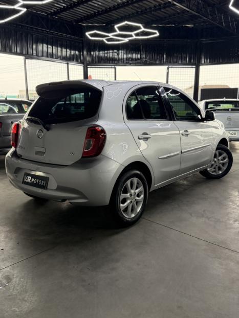 NISSAN March 1.0 16V 4P SV FLEX, Foto 5