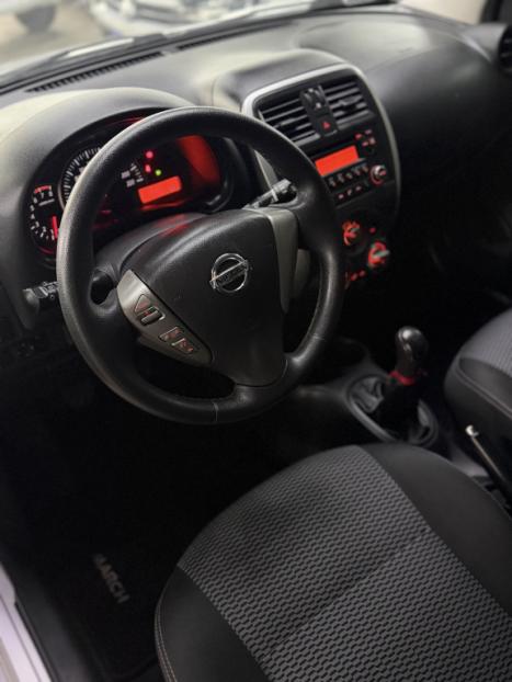NISSAN March 1.0 16V 4P SV FLEX, Foto 8