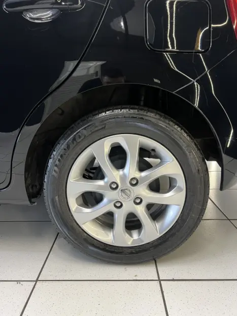 NISSAN March 1.6 16V 4P SV FLEX, Foto 9