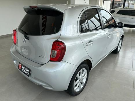 NISSAN March 1.6 16V 4P SV FLEX, Foto 4