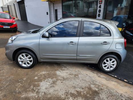 NISSAN March 1.6 16V 4P SV FLEX, Foto 3