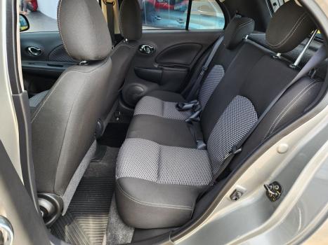 NISSAN March 1.6 16V 4P SV FLEX, Foto 10