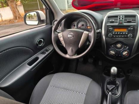 NISSAN March 1.6 16V 4P SV FLEX, Foto 11