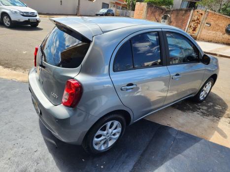 NISSAN March 1.6 16V 4P SV FLEX, Foto 6