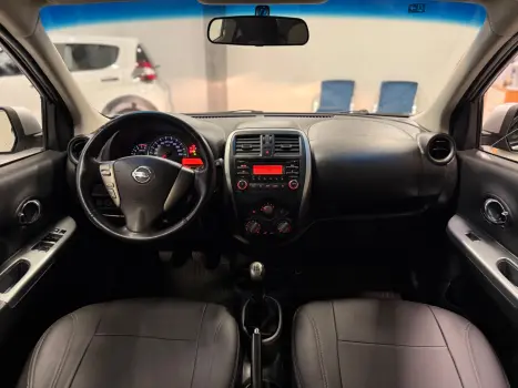 NISSAN March 1.6 16V 4P SV FLEX, Foto 8