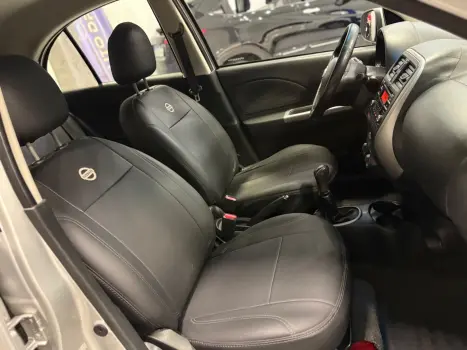NISSAN March 1.6 16V 4P SV FLEX, Foto 11