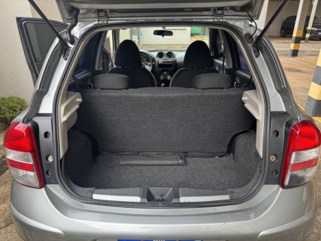 NISSAN March 1.6 16V 4P S FLEX, Foto 6