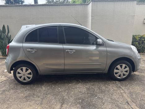 NISSAN March 1.6 16V 4P S FLEX, Foto 3