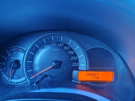 NISSAN March 1.6 16V 4P SL FLEX, Foto 10