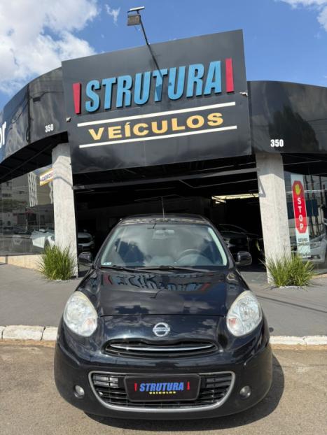 NISSAN March 1.6 16V 4P S FLEX, Foto 2