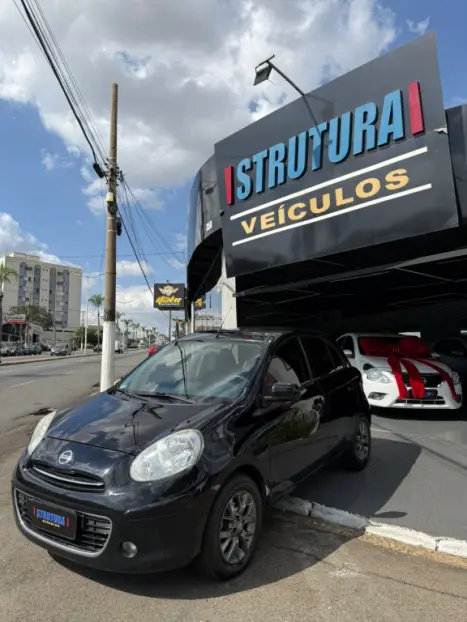 NISSAN March 1.6 16V 4P S FLEX, Foto 3