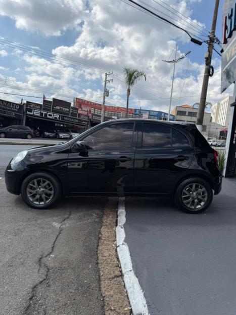 NISSAN March 1.6 16V 4P S FLEX, Foto 5