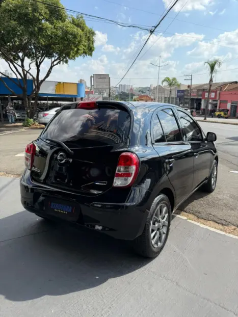 NISSAN March 1.6 16V 4P S FLEX, Foto 6