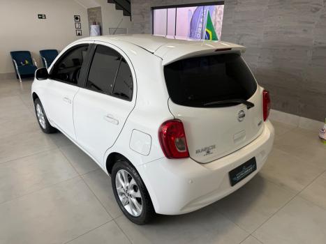 NISSAN March 1.6 16V 4P SV FLEX, Foto 4