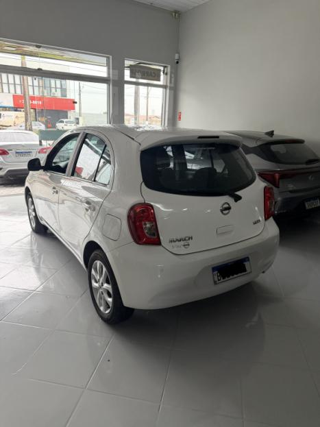 NISSAN March 1.6 16V 4P SV FLEX, Foto 3