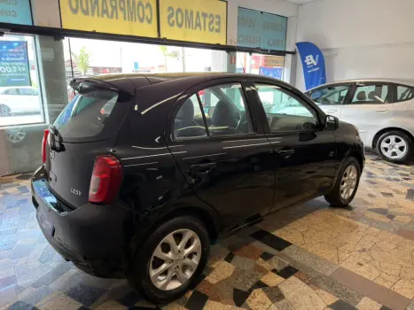 NISSAN March 1.6 16V 4P SV FLEX, Foto 7