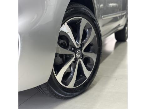 NISSAN March 1.6 16V 4P SL FLEX, Foto 3