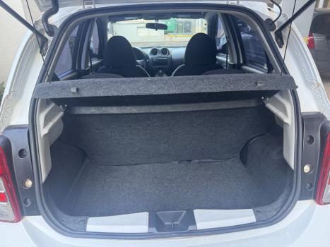 NISSAN March 1.6 16V 4P S FLEX, Foto 5