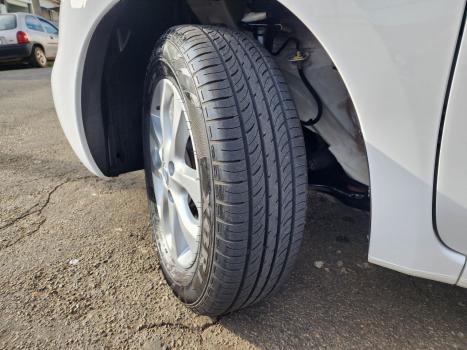NISSAN March 1.6 16V 4P SV FLEX AUTOM�TICO CVT, Foto 14