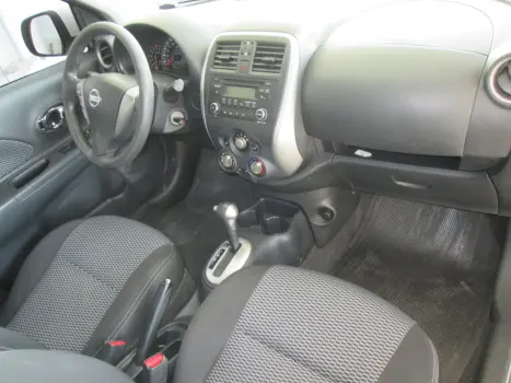 NISSAN March 1.6 16V 4P SV FLEX AUTOM�TICO CVT, Foto 12