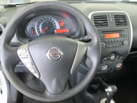 NISSAN March 1.6 16V 4P SV FLEX AUTOM�TICO CVT, Foto 13