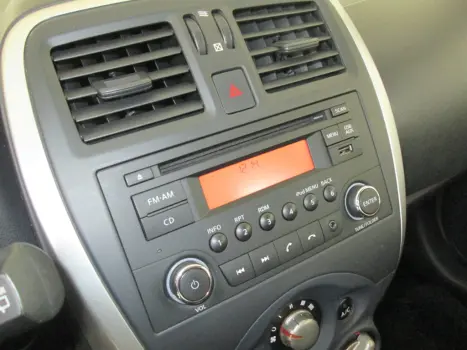 NISSAN March 1.6 16V 4P SV FLEX AUTOM�TICO CVT, Foto 14