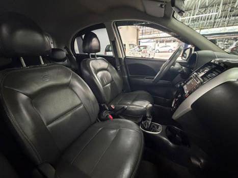 NISSAN March 1.6 16V 4P SL FLEX, Foto 16