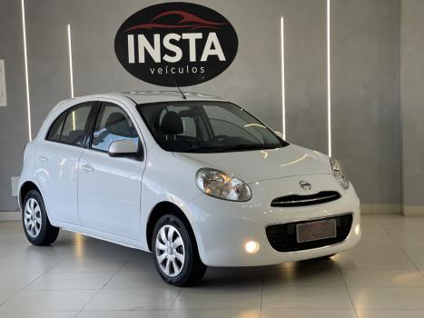 NISSAN March 1.6 16V 4P S FLEX, Foto 2