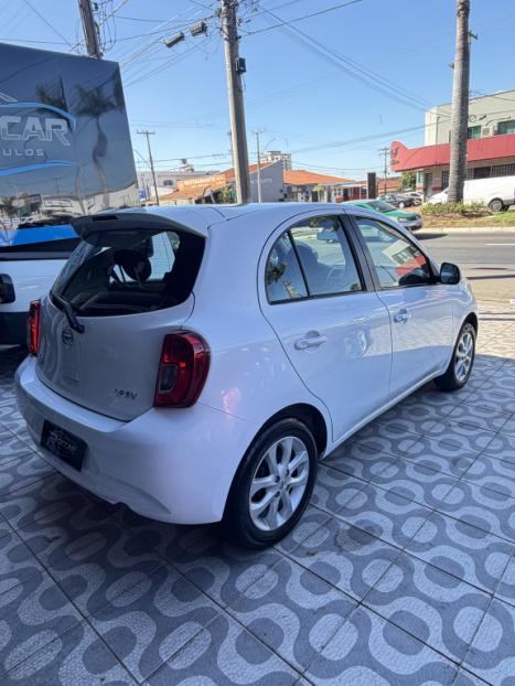 NISSAN March 1.6 16V 4P SV FLEX, Foto 5