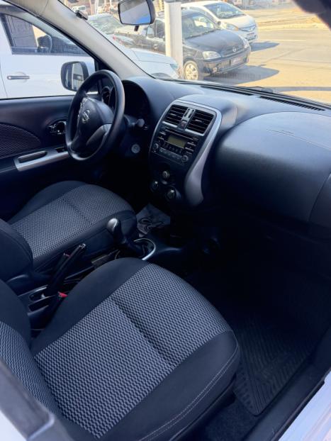 NISSAN March 1.6 16V 4P SV FLEX, Foto 8