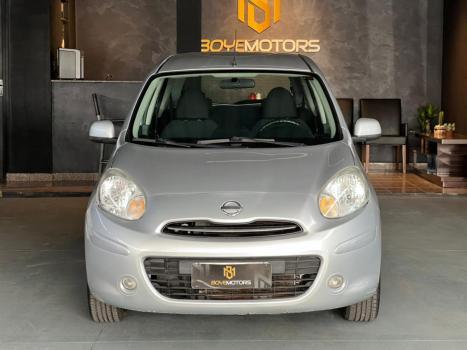 NISSAN March 1.6 16V 4P S FLEX, Foto 2