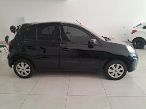 NISSAN March 1.6 16V 4P S FLEX, Foto 3