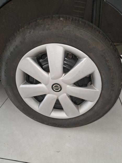 NISSAN March 1.6 16V 4P S FLEX, Foto 12