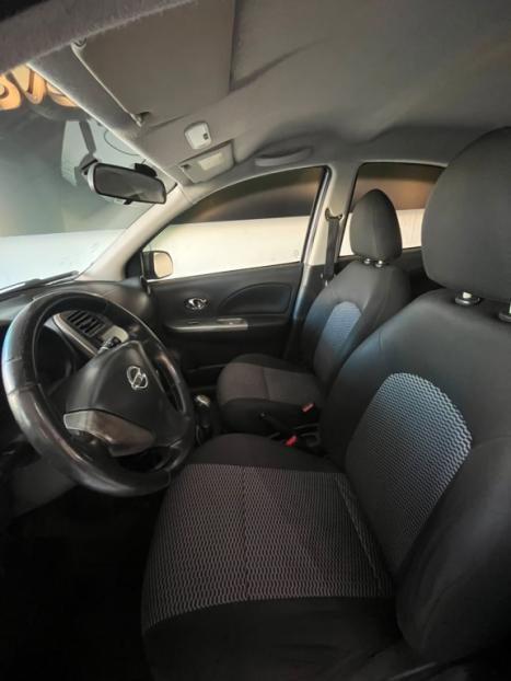 NISSAN March 1.6 16V 4P S FLEX, Foto 10